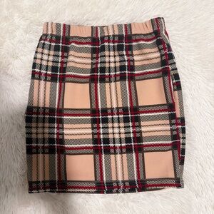 SHEIN Girls Plaid Skirt in Beige and Black
